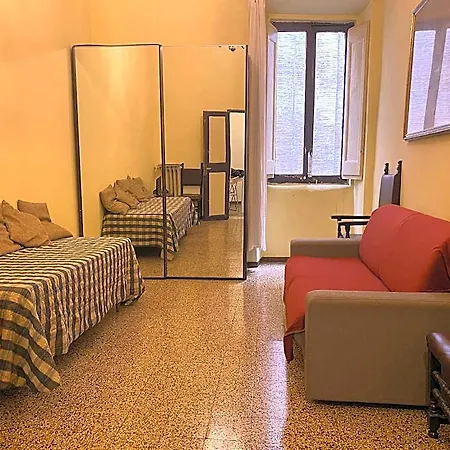 Very Two Bedroom Apartment! Rzym